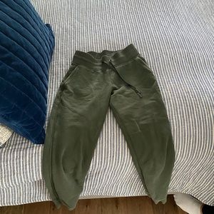 Lulu lemon joggers